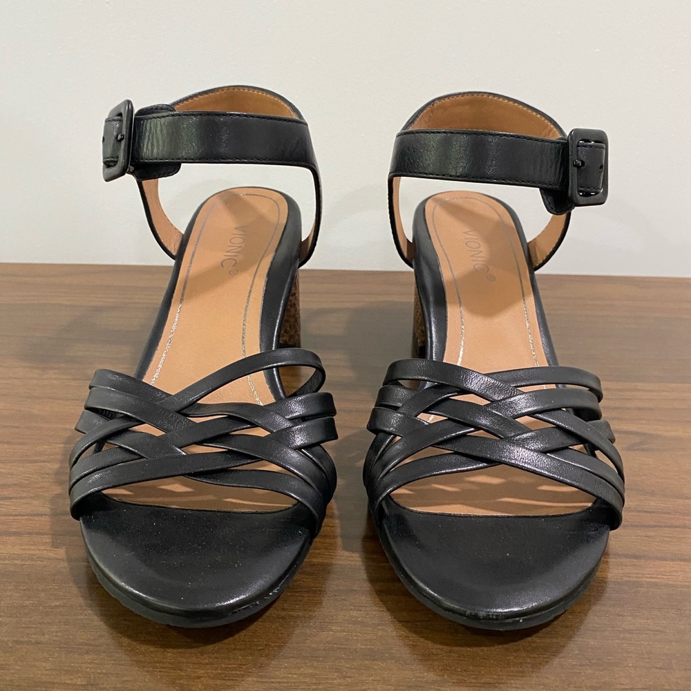 Vionic heels size 7